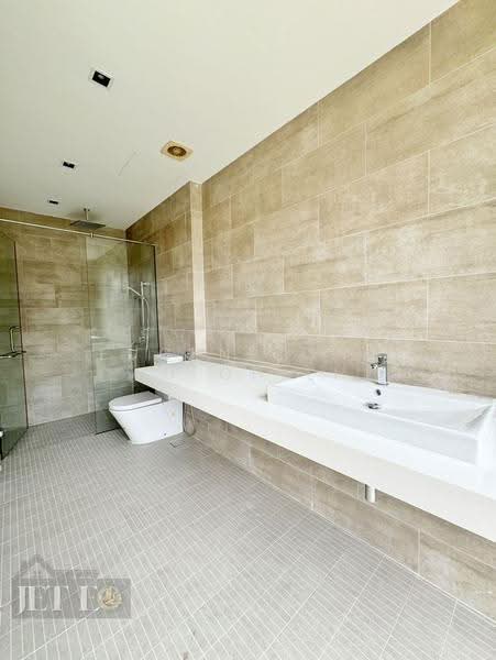 Bungalow House for Sale in Kota Kemuning (Shah Alam) - Eugene Ong Eu chieh - PropertyGuru.com.my