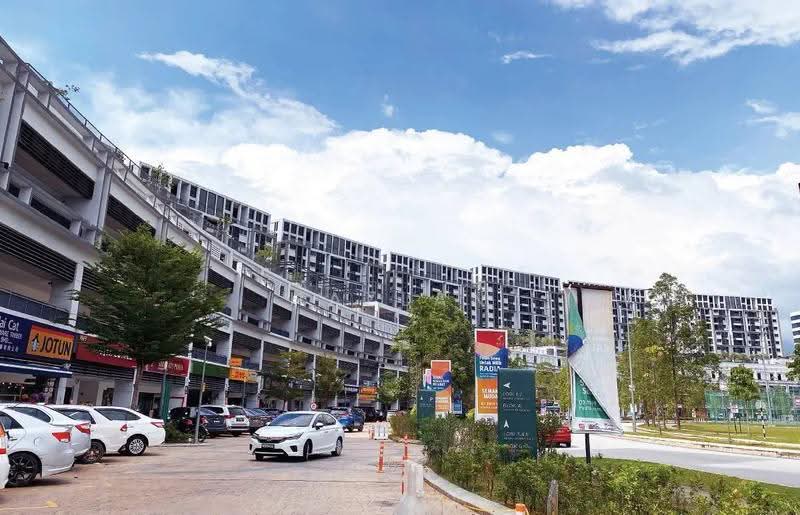 Retail Space for Rent in Bukit Jelutong (Shah Alam) - Hazlan Abdul Hadi - Exterior - PropertyGuru.com.my