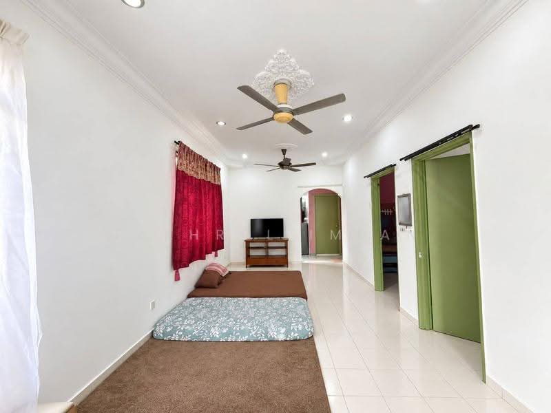1-storey Terraced House for Sale in Taman Nusa Damai (Pasir Gudang) - Fakhrul Imlan - Living Room - PropertyGuru.com.my