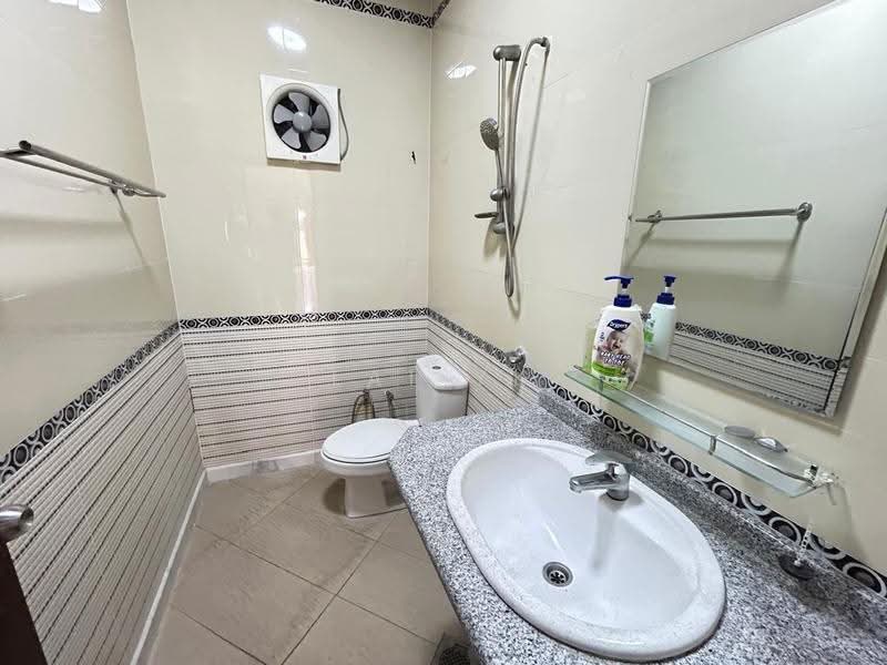 Rumah Berkembar untuk Dijual di Usj 5 (Subang Jaya) - Lai YK - Bathroom - PropertyGuru.com.my