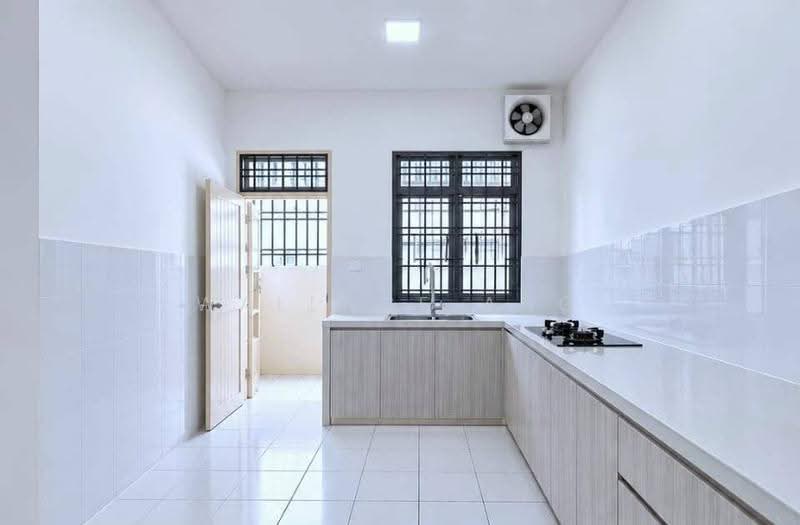 Rumah Teres 2-Tingkat untuk Dijual di Taman Nusa Bestari (Iskandar Puteri (Nusajaya)) - Wallace Ang - Kitchen - PropertyGuru.com.my