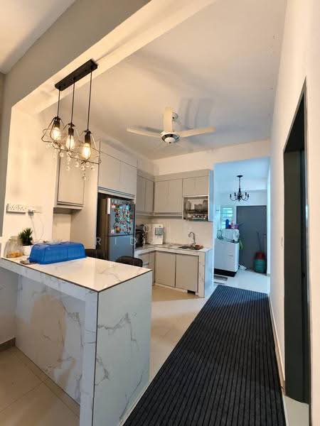 Terraced House for Sale in Bandar Springhill (Jimah) - Mohd Ridzuan - Kitchen - PropertyGuru.com.my
