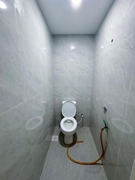 Rumah Teres 2-Tingkat untuk Dijual di Taman Sentosa (Johor Bahru) - Wallace Ang - Bathroom - PropertyGuru.com.my