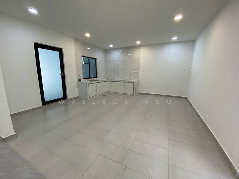 Semi-Detached House for Sale in Taman Majidee (Johor Bahru) - Wallace Ang - Kitchen - PropertyGuru.com.my