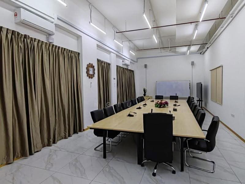 Shop / Office untuk Disewa di Chan Sow Lin (Cheras) - Ngiuo Vai Yan - Interior - PropertyGuru.com.my