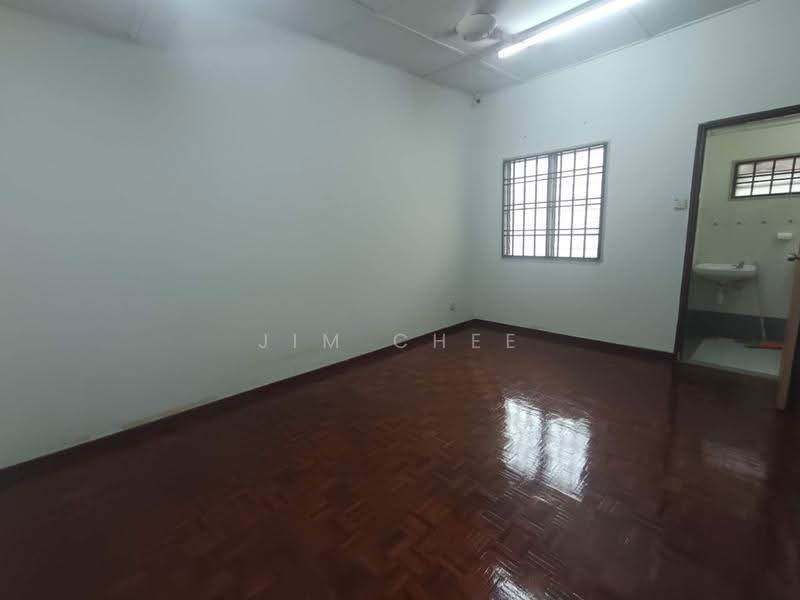Rumah Teres 2-Tingkat untuk Disewa di Bandar Indahpura (Kulai) - Jim Chee - Interior - PropertyGuru.com.my