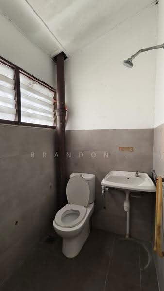 Rumah Teres 2-Tingkat untuk Dijual di Taman Sri Rampai (Wangsa Maju) - Brandon . - Bathroom - PropertyGuru.com.my