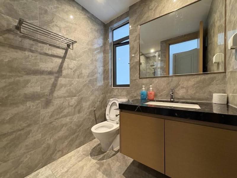 Service Residence for Sale at R&F Princess Cove Phase 1 - Jack Liew - Bathroom - PropertyGuru.com.my
