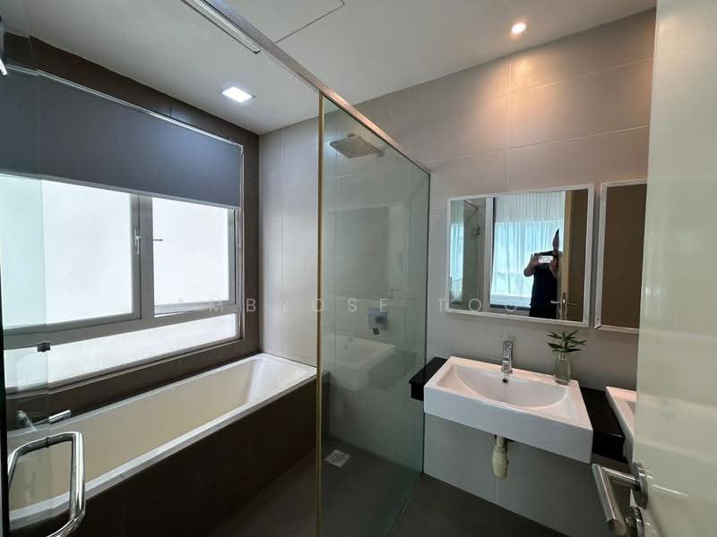 Kondominium untuk Disewa di The Park Residences 1 - Ambrose Too - Bathroom - PropertyGuru.com.my