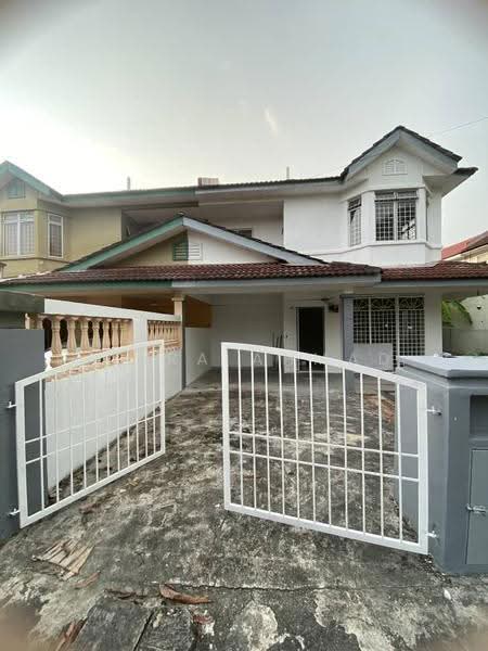 Cluster House for Sale in Taman Putra Perdana (Puchong) - Azira Ahmad - Exterior - PropertyGuru.com.my