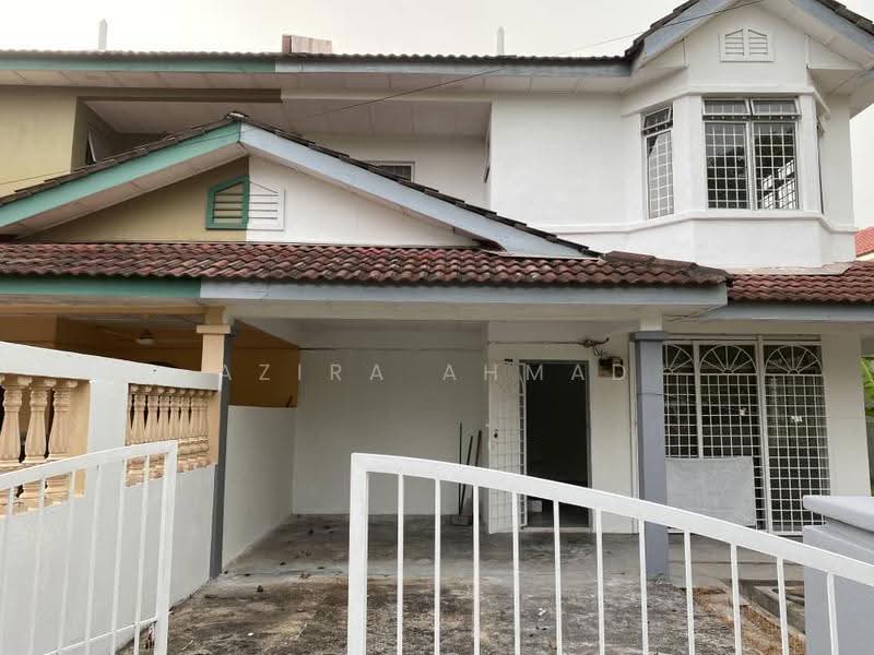 Cluster House for Sale in Taman Putra Perdana (Puchong) - Azira Ahmad - Exterior - PropertyGuru.com.my