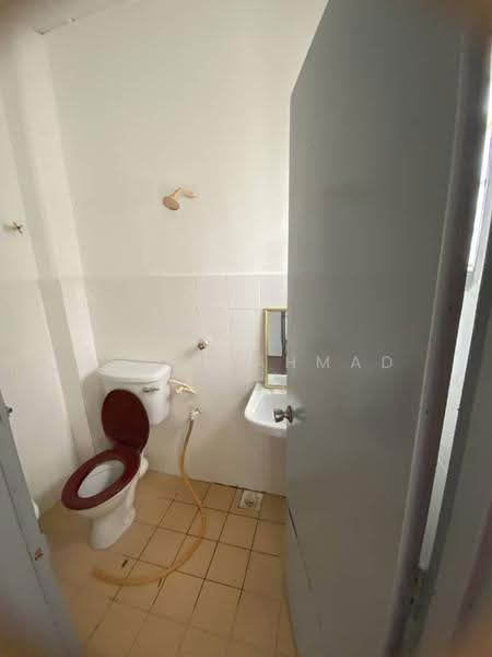 Cluster House for Sale in Taman Putra Perdana (Puchong) - Azira Ahmad - Bathroom - PropertyGuru.com.my