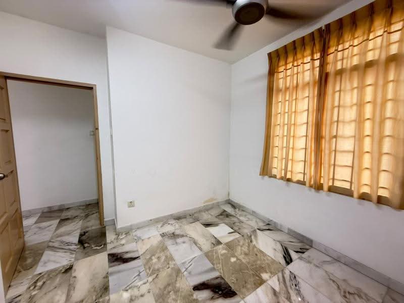 2-storey Terraced House for Sale in Taman Tan Sri Yaacob (Johor Bahru) - Kyoris Loh - Interior - PropertyGuru.com.my