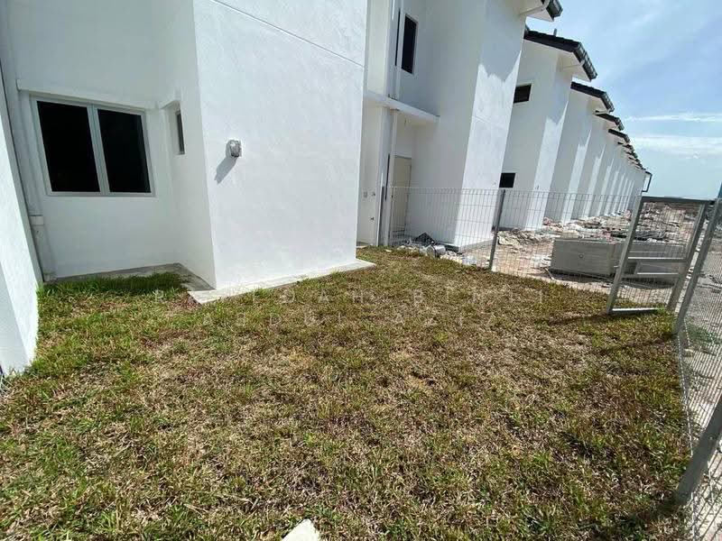 2-storey Terraced House for Sale in Bandar Bukit Tinggi (Klang) - Rafedah Binti Abdul Aziz - Exterior - PropertyGuru.com.my