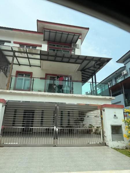 Rumah Teres 2.5-Tingkat untuk Dijual di Taman Ehsan Jaya (Ulu Tiram) - Fu Heng Chong - Exterior - PropertyGuru.com.my