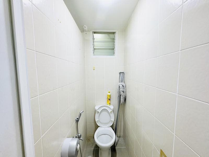 Apartment for Rent at Taman Bukit Erskine - Elwin Leong - Bathroom - PropertyGuru.com.my