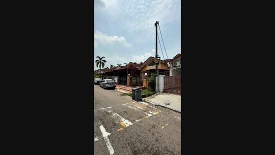 Rumah Teres 1-Tingkat untuk Dijual di Taman Bestari Indah (Ulu Tiram) - Fu Heng Chong - PropertyGuru.com.my