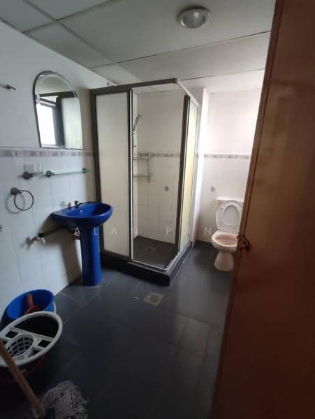 Condominium for Rent at Venice Hill - Alan Pang - Bathroom - PropertyGuru.com.my