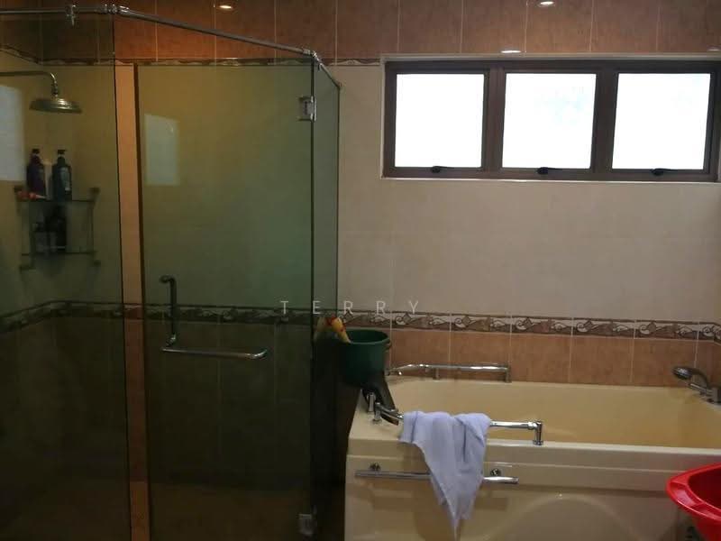Semi-Detached House for Sale in Ampang (Selangor) - Terry Yee - Bathroom - PropertyGuru.com.my
