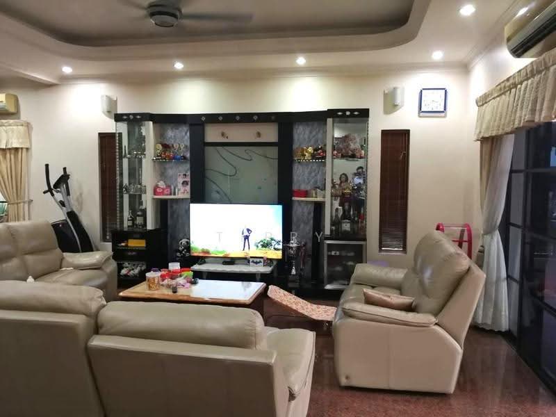 Semi-Detached House for Sale in Ampang (Selangor) - Terry Yee - Living Room - PropertyGuru.com.my
