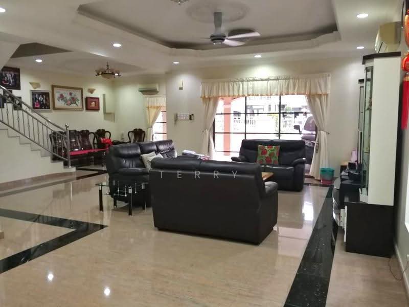 Semi-Detached House for Sale in Ampang (Selangor) - Terry Yee - Living Room - PropertyGuru.com.my