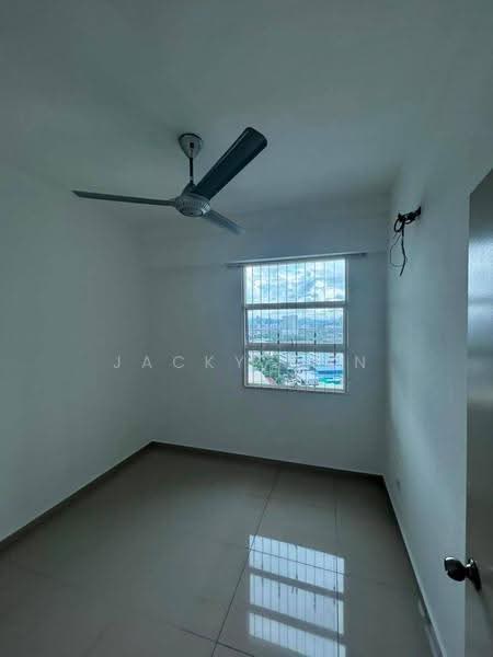 Condominium for Rent at The Zest @ Kinrara 9 - Jacky Wan - Bedroom - PropertyGuru.com.my