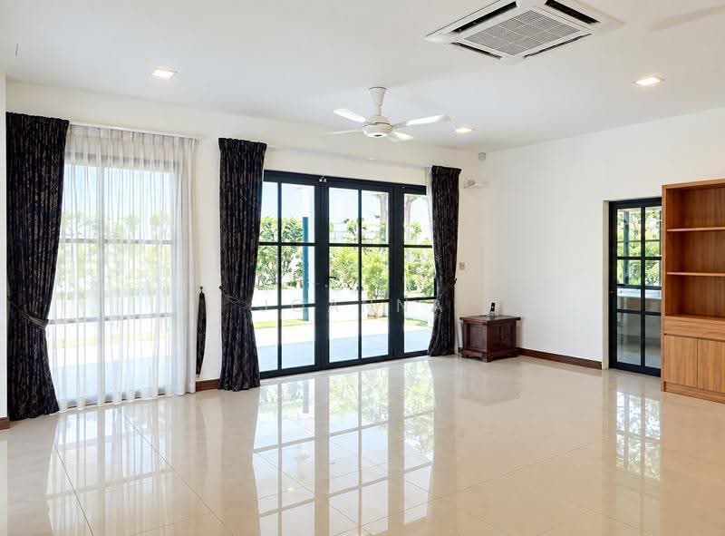 Bungalow House for Sale in Ledang Heights (Iskandar Puteri (Nusajaya)) - Joanna Koo - Living Room - PropertyGuru.com.my