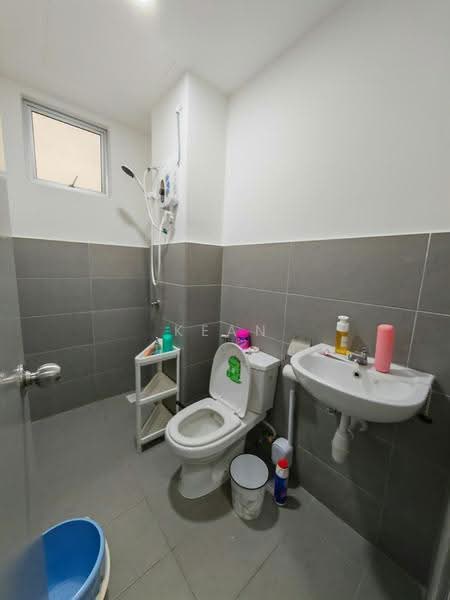 Service Residence for Rent at Prestige Residence - Kean Phang - Bathroom - PropertyGuru.com.my