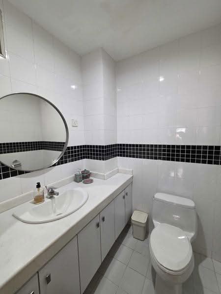 Rumah Berkembar untuk Dijual di Bukit Damansara (Damansara Heights) - Wei Young - Bathroom - PropertyGuru.com.my