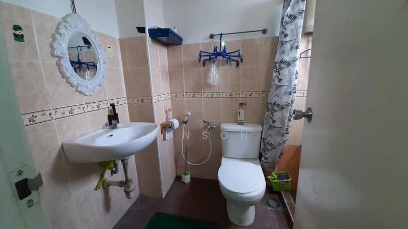 Pangsapuri untuk Dijual di Pelangi Heights - Jenson Low - Bathroom - PropertyGuru.com.my