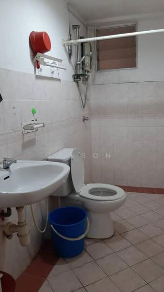 Pangsapuri untuk Dijual di Pelangi Heights - Jenson Low - Bathroom - PropertyGuru.com.my