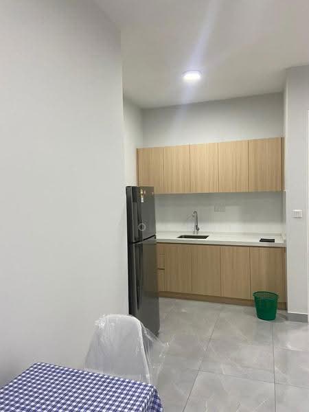 Service Residence for Rent at The Birch - Jinson Lai - Kitchen - PropertyGuru.com.my
