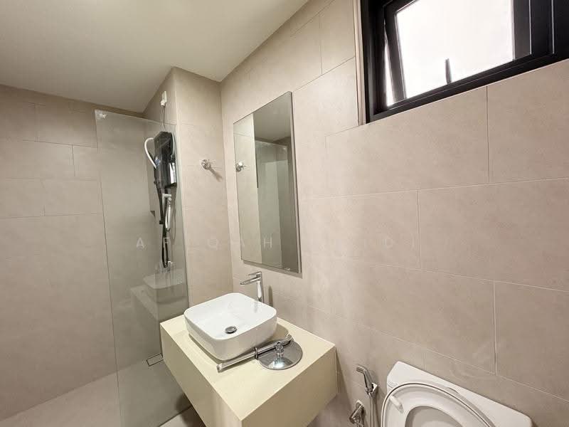 Service Residence for Rent at Melawati : Park One - Afiqah zaidi - Bathroom - PropertyGuru.com.my