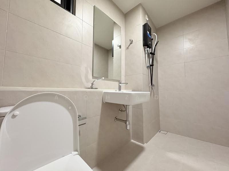 Service Residence for Rent at Melawati : Park One - Afiqah zaidi - Bathroom - PropertyGuru.com.my