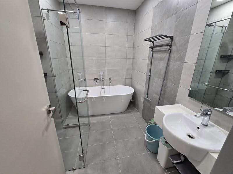 Kediaman Servis untuk Disewa di Dorsett Waterfront Subang - Ray Lee - Bathroom - PropertyGuru.com.my