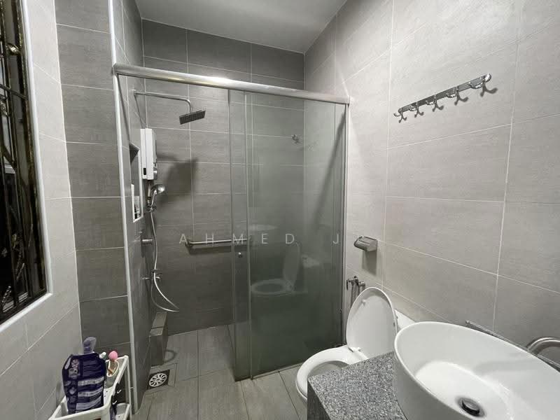 Bungalow House for Sale in Bandar Baru Bangi (Selangor) - Ahmed JL - Bathroom - PropertyGuru.com.my