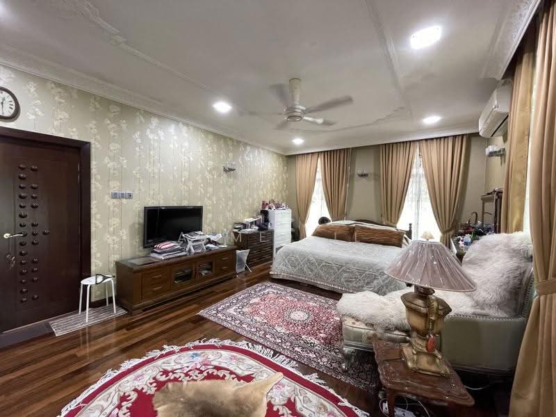 Bungalow House for Sale in Bandar Baru Bangi (Selangor) - Ahmed JL - Bedroom - PropertyGuru.com.my