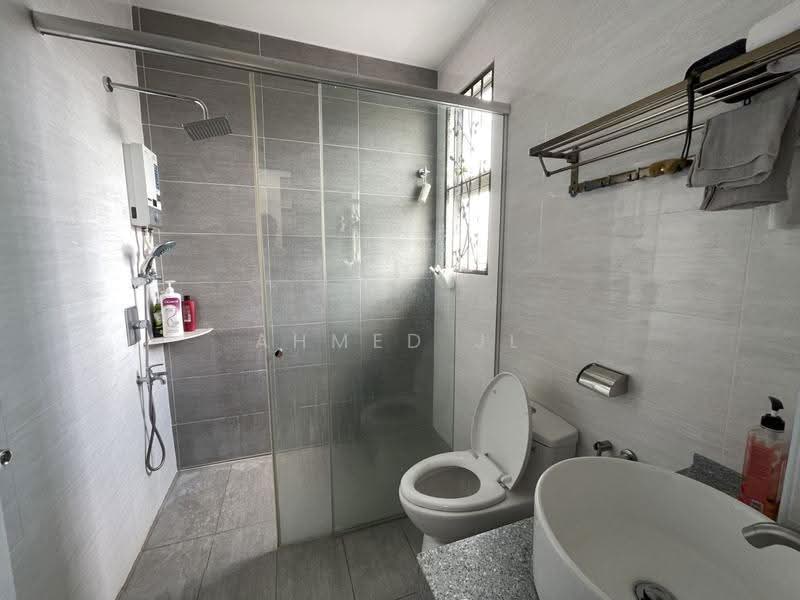 Bungalow House for Sale in Bandar Baru Bangi (Selangor) - Ahmed JL - Bathroom - PropertyGuru.com.my