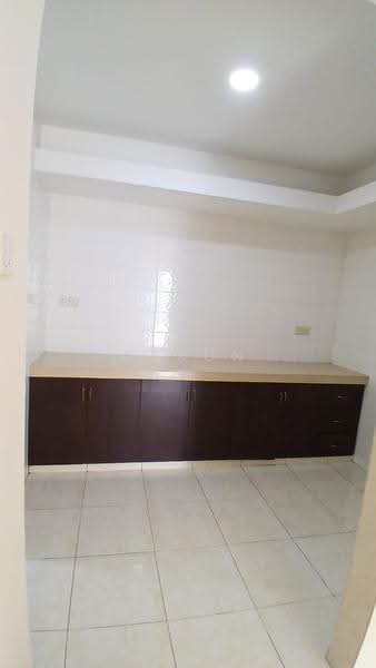 Kondominium untuk Dijual di Platinum Hill PV 3 - Aaron Ong - Kitchen - PropertyGuru.com.my