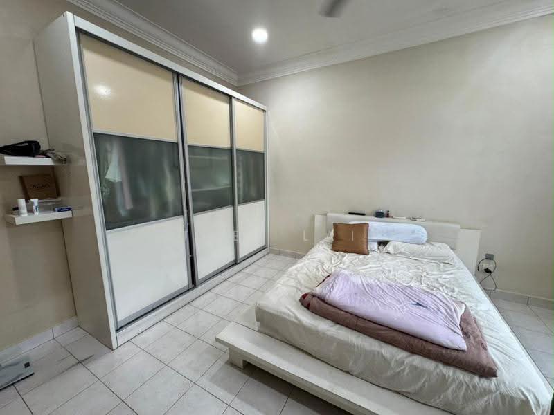 Rumah Teres 2-Tingkat untuk Disewa di Taman Seri Austin (Tebrau) - Thea Lai - Bedroom - PropertyGuru.com.my