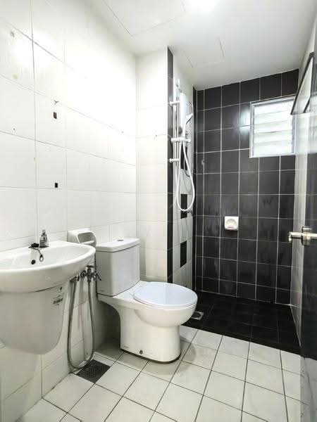 Condominium for Rent at Koi Tropika - Yi Jun - Bathroom - PropertyGuru.com.my