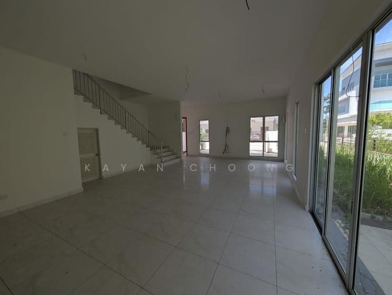 Semi-Detached House for Sale in Taman Lukut Lagenda (Port Dickson) - Kayan Choong - Living Room - PropertyGuru.com.my