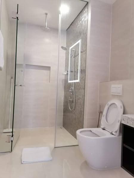 Service Residence for Rent at Star Residences One - Yi Jun - Bathroom - PropertyGuru.com.my