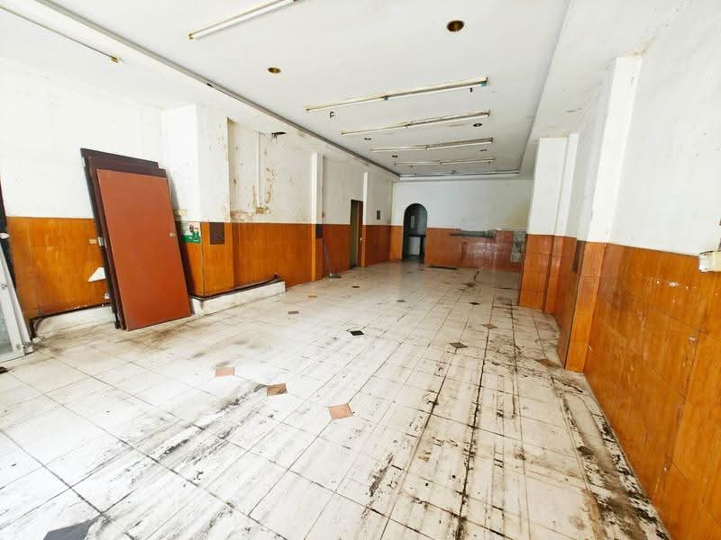Shop for Rent in Damansara Damai (Selangor) - Lee Sing Siong - Interior - PropertyGuru.com.my