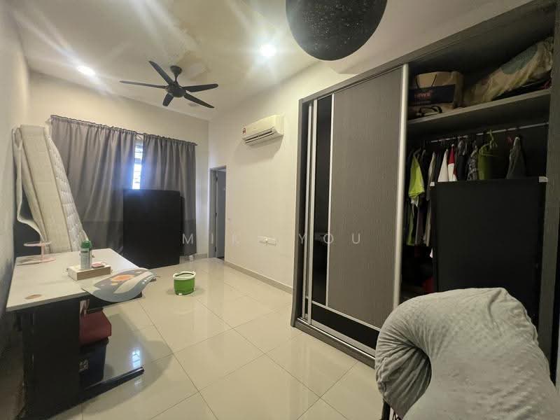 Rumah Teres 2-Tingkat untuk Disewa di Bandar Rimbayu (Telok Panglima Garang) - Miki You - Bedroom - PropertyGuru.com.my