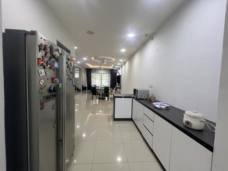 Rumah Teres 2-Tingkat untuk Disewa di Bandar Rimbayu (Telok Panglima Garang) - Miki You - Kitchen - PropertyGuru.com.my