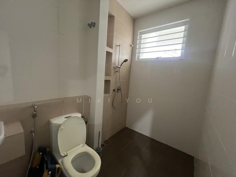 Rumah Teres 2-Tingkat untuk Disewa di Bandar Rimbayu (Telok Panglima Garang) - Miki You - Bathroom - PropertyGuru.com.my