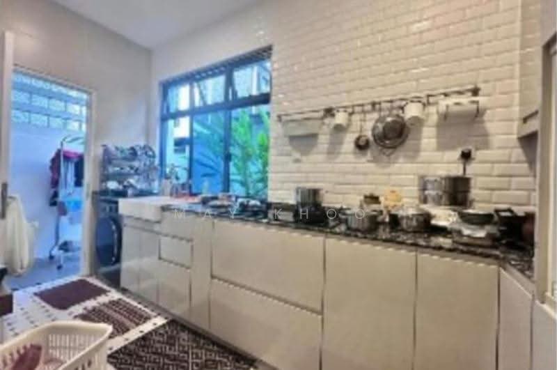 Rumah Kluster untuk Dijual di Taman Mount Austin (Tebrau) - May Khoo - Kitchen - PropertyGuru.com.my