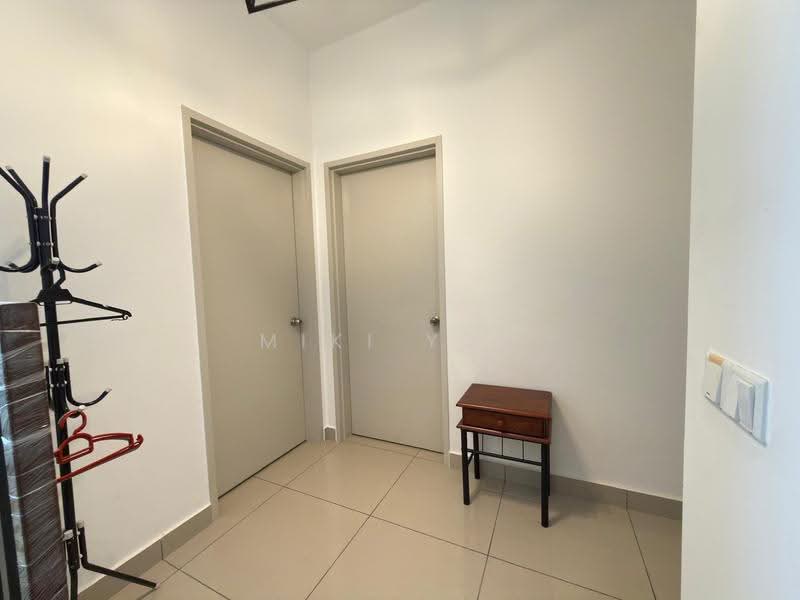 2-storey Terraced House for Rent in Bandar Rimbayu (Telok Panglima Garang) - Miki You - Entrance - PropertyGuru.com.my