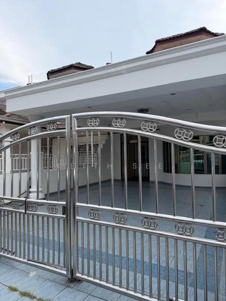 Rumah Teres 2-Tingkat untuk Disewa di Bandar Botanic (Klang) - Keith See - Exterior - PropertyGuru.com.my